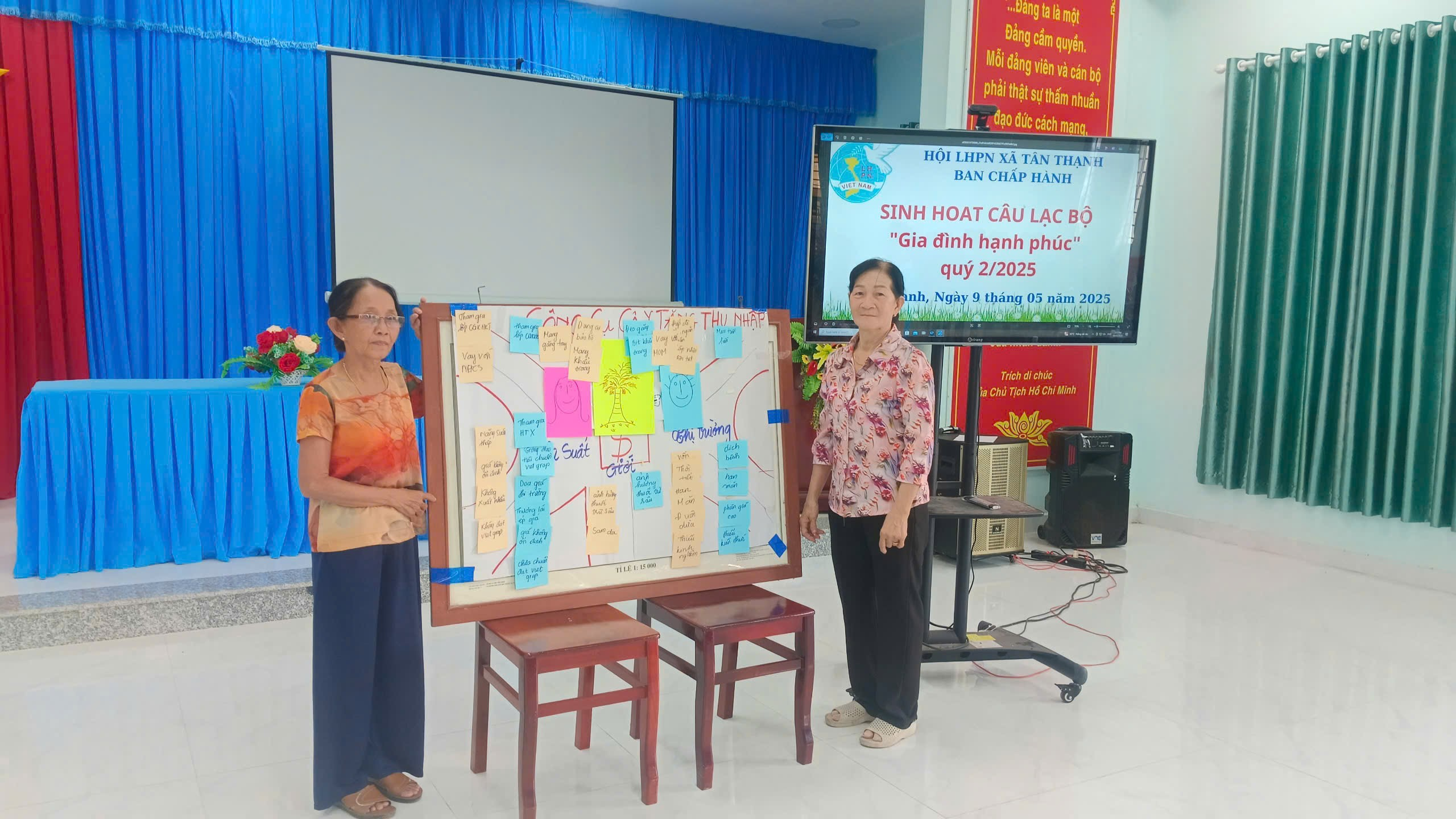 Hội LHPN xã Tân Thạnh sinh hoạt CLB gia đình hạnh phúc quý 2